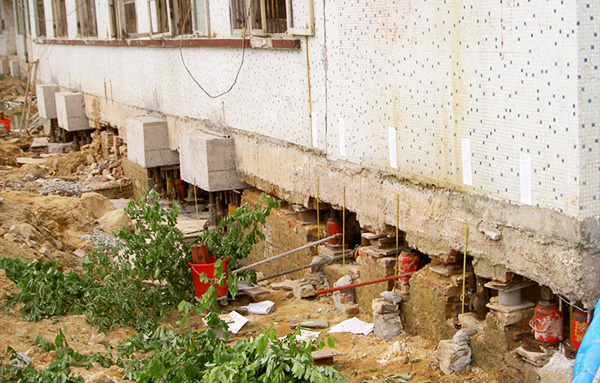 廣州中學(xué)頂升糾偏加固 廣州中學(xué)頂升糾偏加固