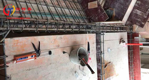 陽江海壹綜合樓改樓梯加固項目進行中!